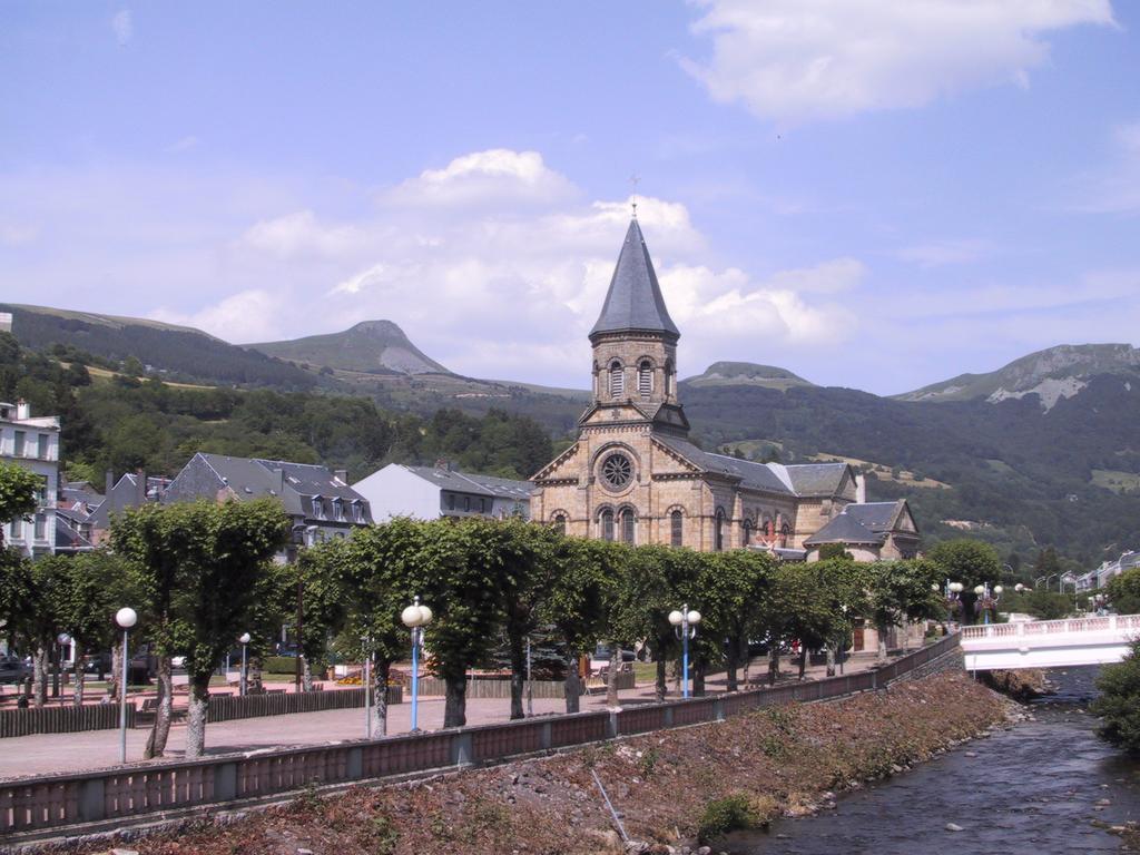 Hotel Vvf Correze Pays D'Eygurande Exteriér fotografie